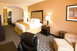 Holiday Inn Express Suites Beeville by IHG