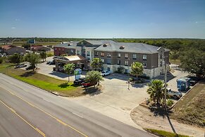 Holiday Inn Express Suites Beeville by IHG