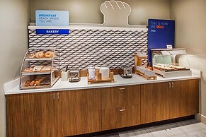 Holiday Inn Express Suites Beeville by IHG