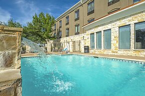 Holiday Inn Express Suites Beeville by IHG