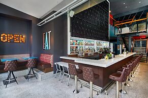 Courtyard by Marriott Portland City Center