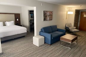 Wingate by Wyndham Lafayette Airport