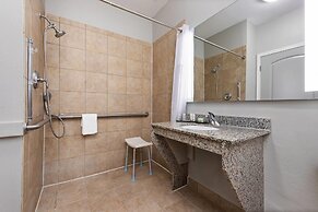 La Quinta Inn & Suites by Wyndham-Brookshire-West Katy