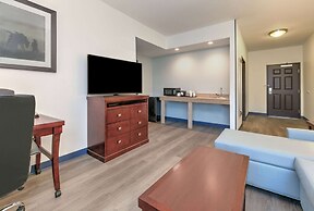La Quinta Inn & Suites by Wyndham Fort Worth NE Mall