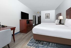 La Quinta Inn & Suites by Wyndham Fort Worth NE Mall
