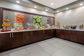 La Quinta Inn & Suites by Wyndham Fort Worth Eastchase