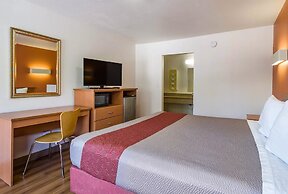 Motel 6 Concord, CA