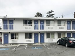 Motel 6 Concord, CA