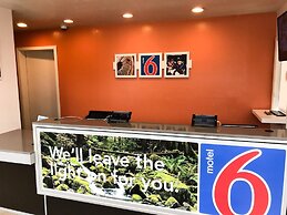 Motel 6 Concord, CA