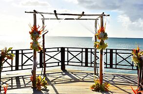 Calabash Cove Resort And Spa - Adults Only