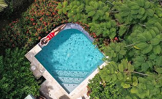 Calabash Cove Resort And Spa - Adults Only