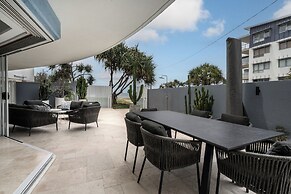 Rolling Surf Resort