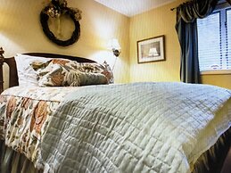 Laurel Grove Inn on the South