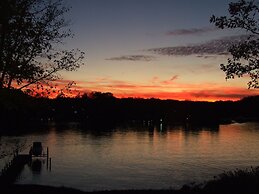 Laurel Grove Inn on the South