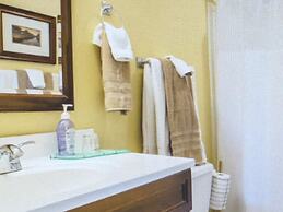 Laurel Grove Inn on the South