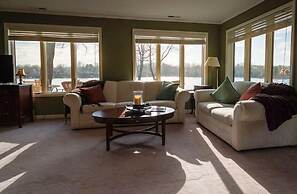 Laurel Grove Inn on the South