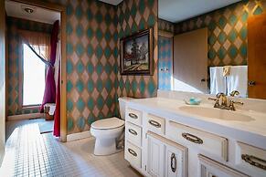 Laurel Grove Inn on the South