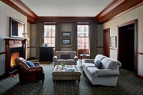 Lancaster Marriott at Penn Square