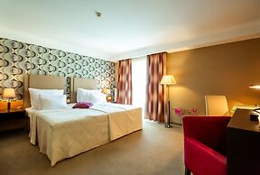 Impiq Hotel