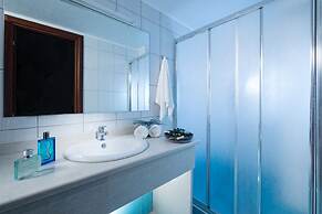 Aegean Sky Hotel & Suites