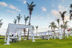 Dreams Jade Resort & Spa - All Inclusive