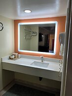 Rivera Inn & Suites Motel Pico Rivera