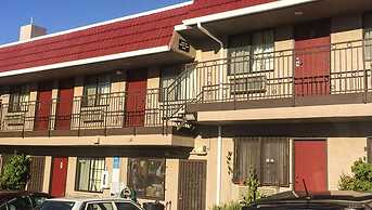 Crown Lodge Motel Oakland