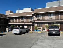 Crown Lodge Motel Oakland