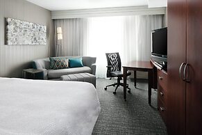 Courtyard Marriott Aksarben Village