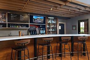 Courtyard Marriott Aksarben Village