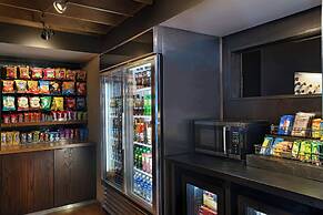 Courtyard Marriott Aksarben Village