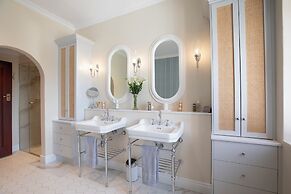 St James Guesthouses