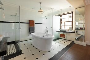 St James Guesthouses