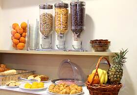 Amaryllis Hotel Apartments