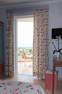 Amaryllis Hotel Apartments