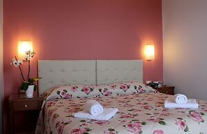 Amaryllis Hotel Apartments