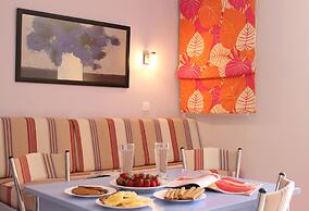 Amaryllis Hotel Apartments