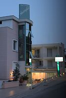 Amaryllis Hotel Apartments