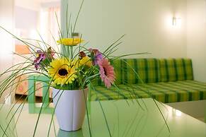 Amaryllis Hotel Apartments