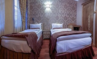 Kaftan Hotel