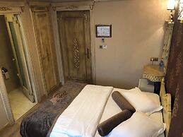 Kaftan Hotel
