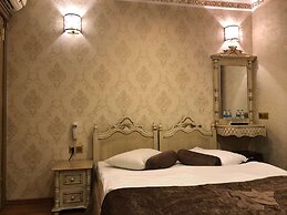Kaftan Hotel