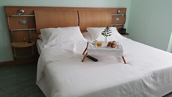 Marina Palace Hotel & Congress Hall