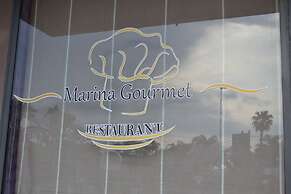 Marina Palace Hotel & Congress Hall