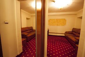 Prahova Plaza Hotel