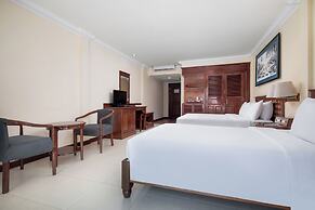 Angkor Holiday Hotel