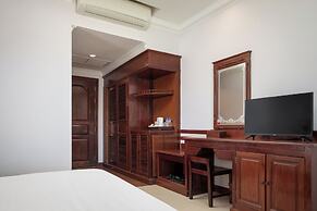 Angkor Holiday Hotel