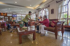 Angkor Holiday Hotel