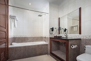 Angkor Holiday Hotel