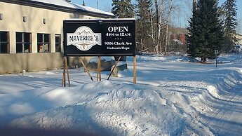 Sigma Inn & Suites Hudson's Hope